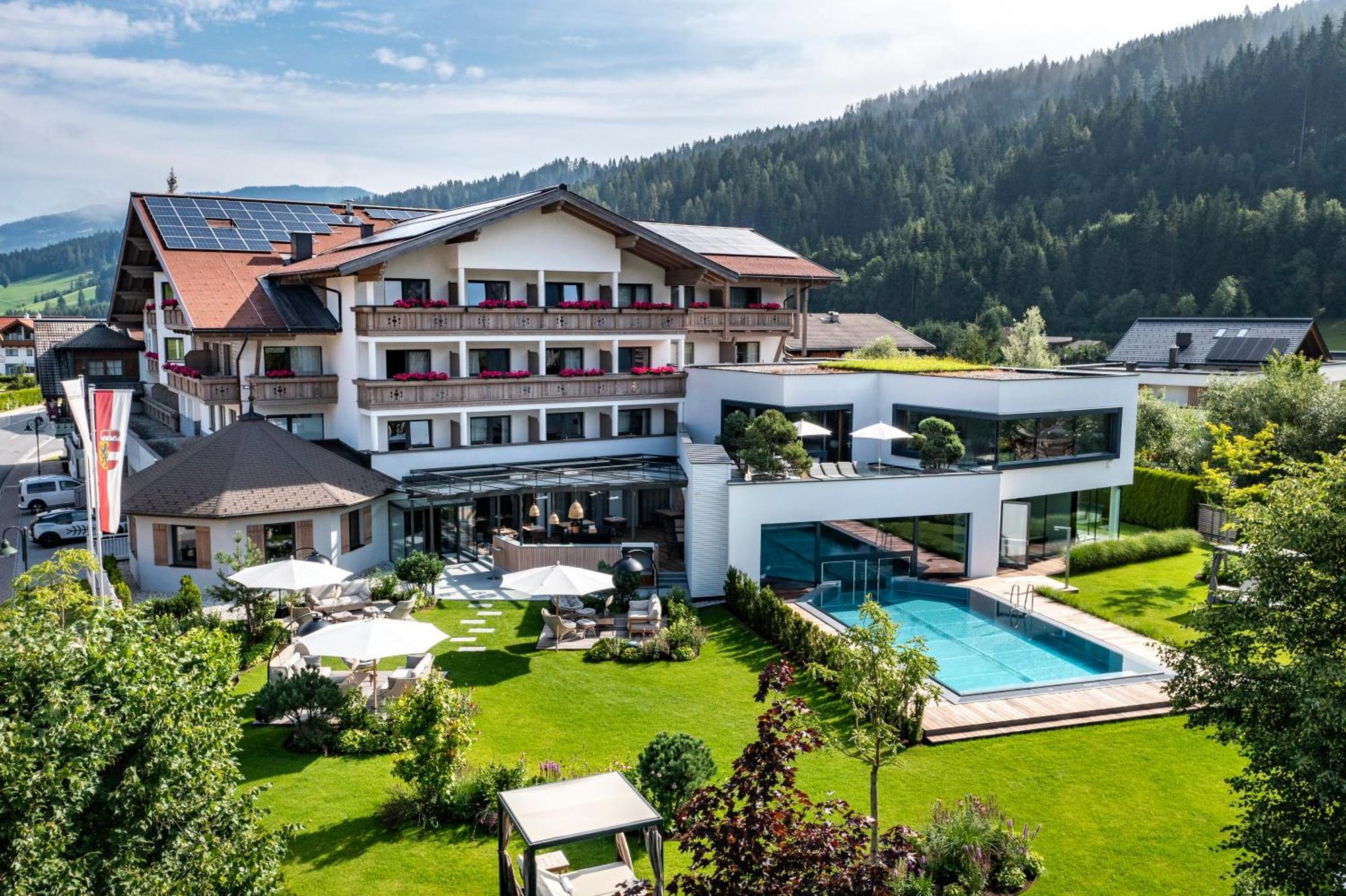 Superior Hotel Alpenhof 弗拉绍 外观 照片