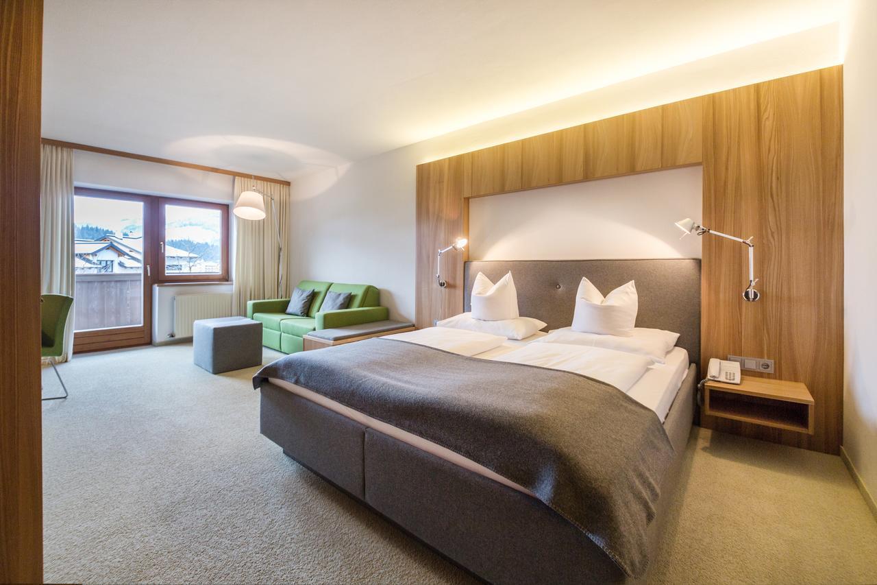 Superior Hotel Alpenhof 弗拉绍 外观 照片