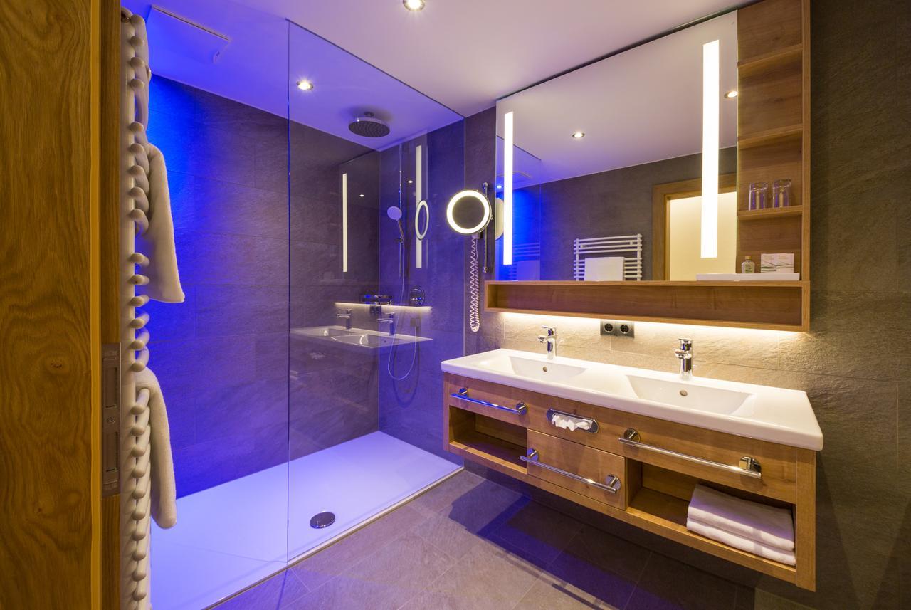 Superior Hotel Alpenhof 弗拉绍 外观 照片