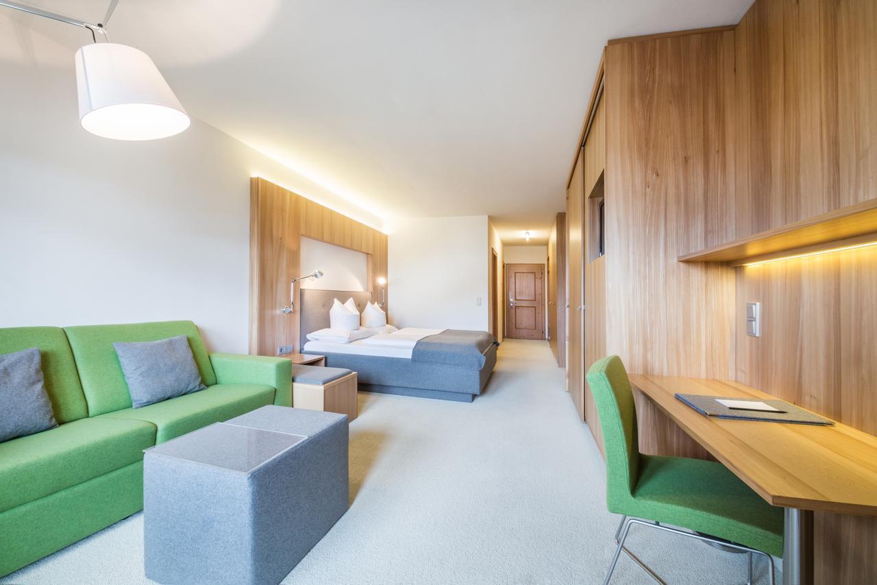 Superior Hotel Alpenhof 弗拉绍 外观 照片