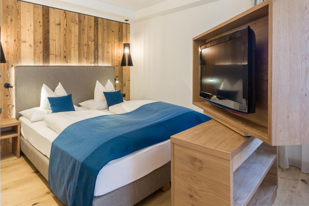Superior Hotel Alpenhof 弗拉绍 外观 照片